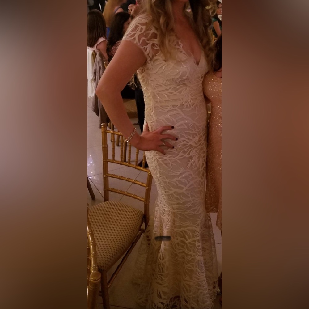 Nicole Bakti dress